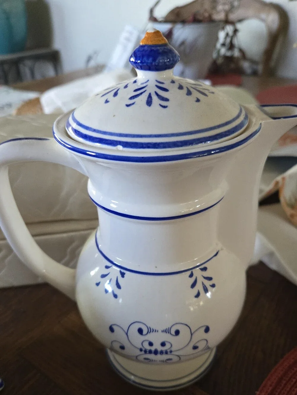 Vintage Royal Sealy Heritage Coffee Pot And Napkin Holder